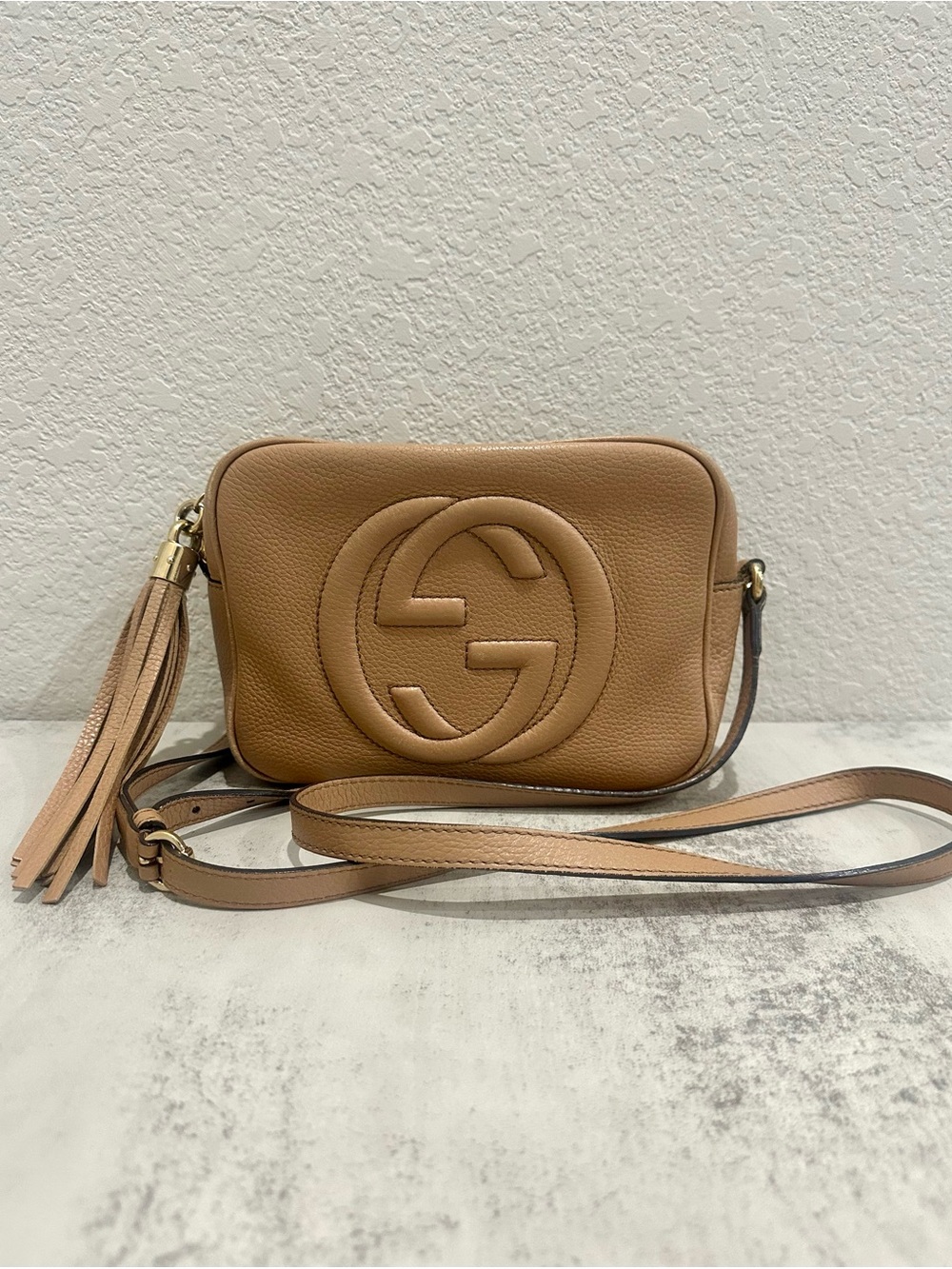 Gucci Soho Disco Crossbody Bag Beige Pebbled Leather Authentic
